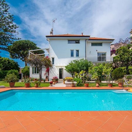 Magnificent Villa Sanremo Bagian luar foto