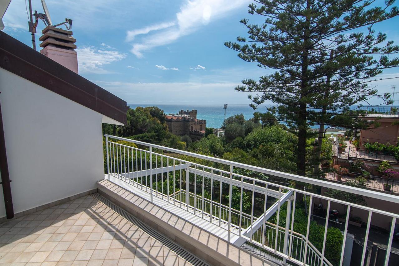 Magnificent Villa Sanremo Bagian luar foto